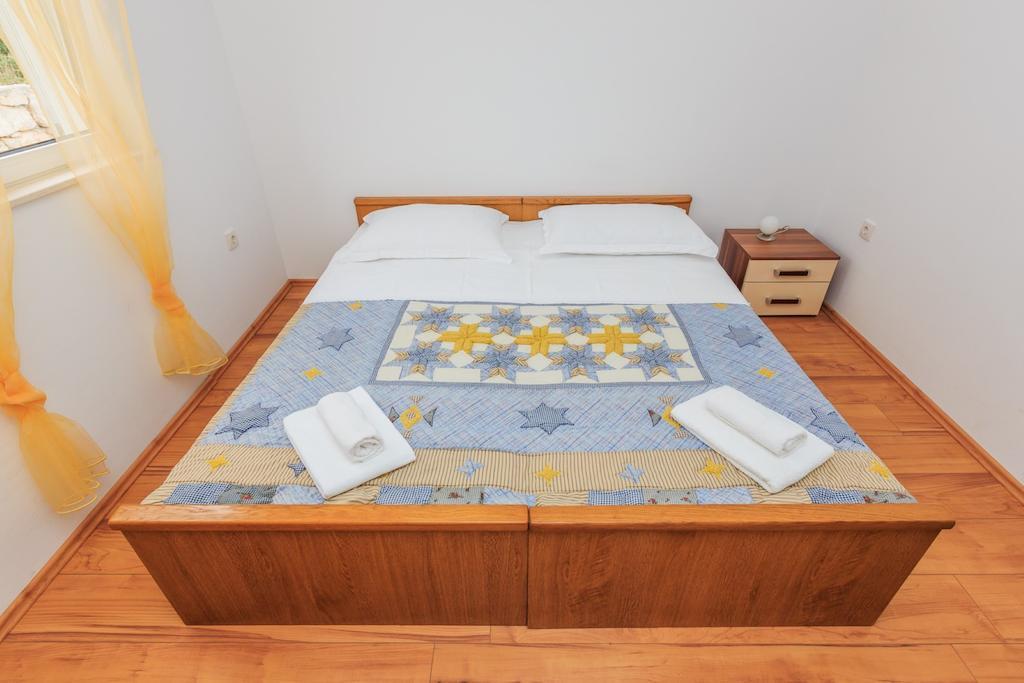 Apartments Rogulj Рогозница Стая снимка