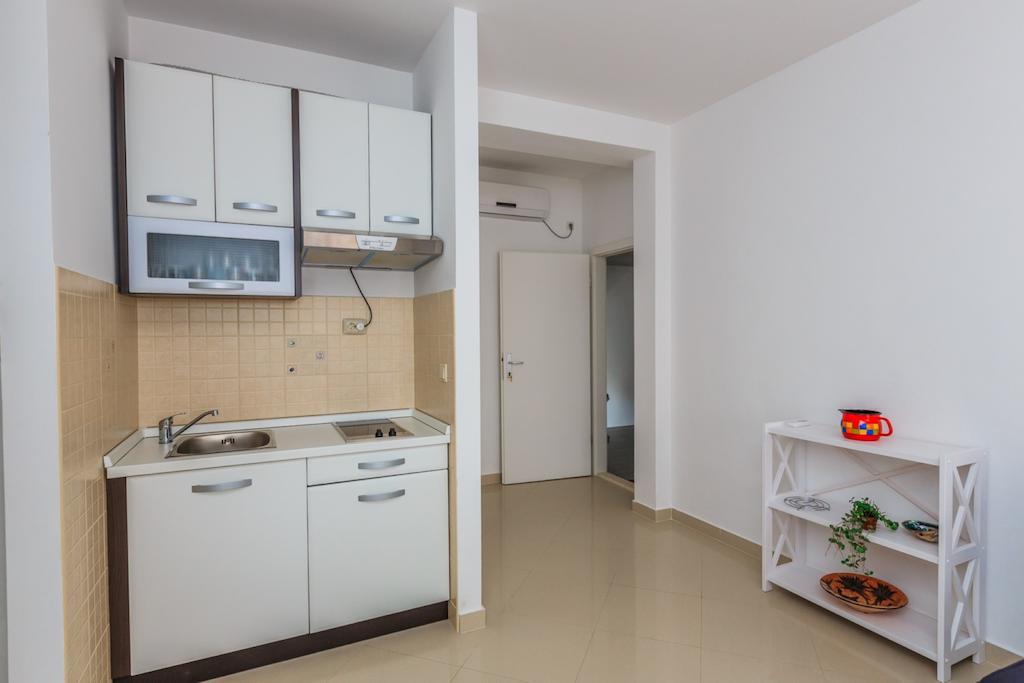 Apartments Rogulj Рогозница Стая снимка