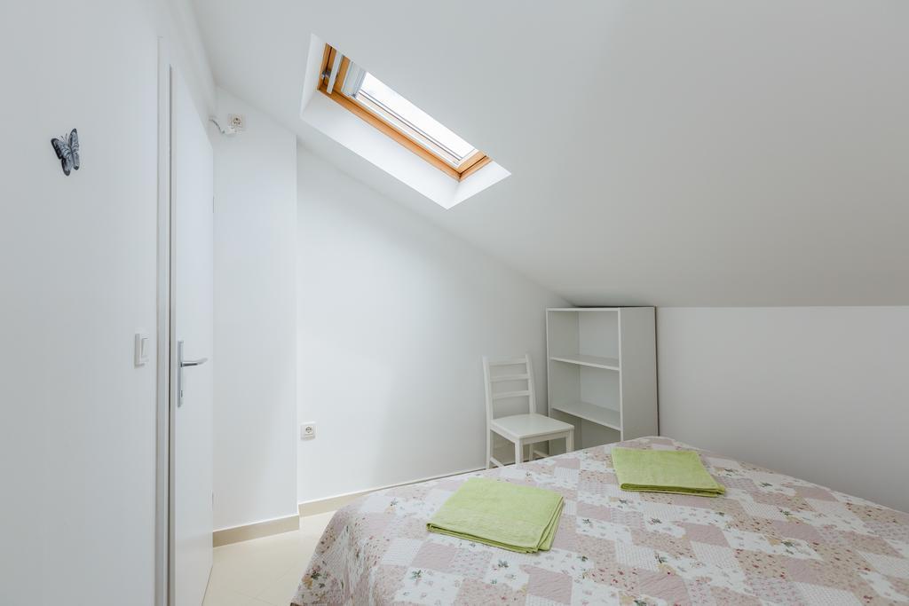 Apartments Rogulj Рогозница Стая снимка