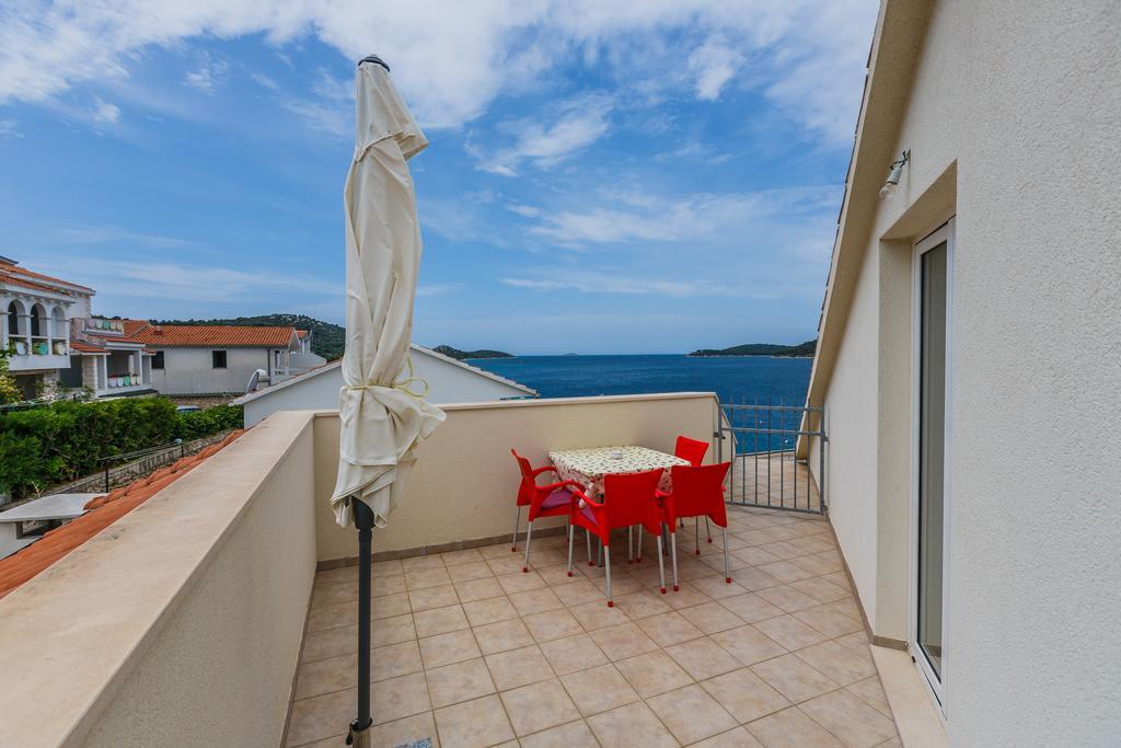 Apartments Rogulj Рогозница Стая снимка